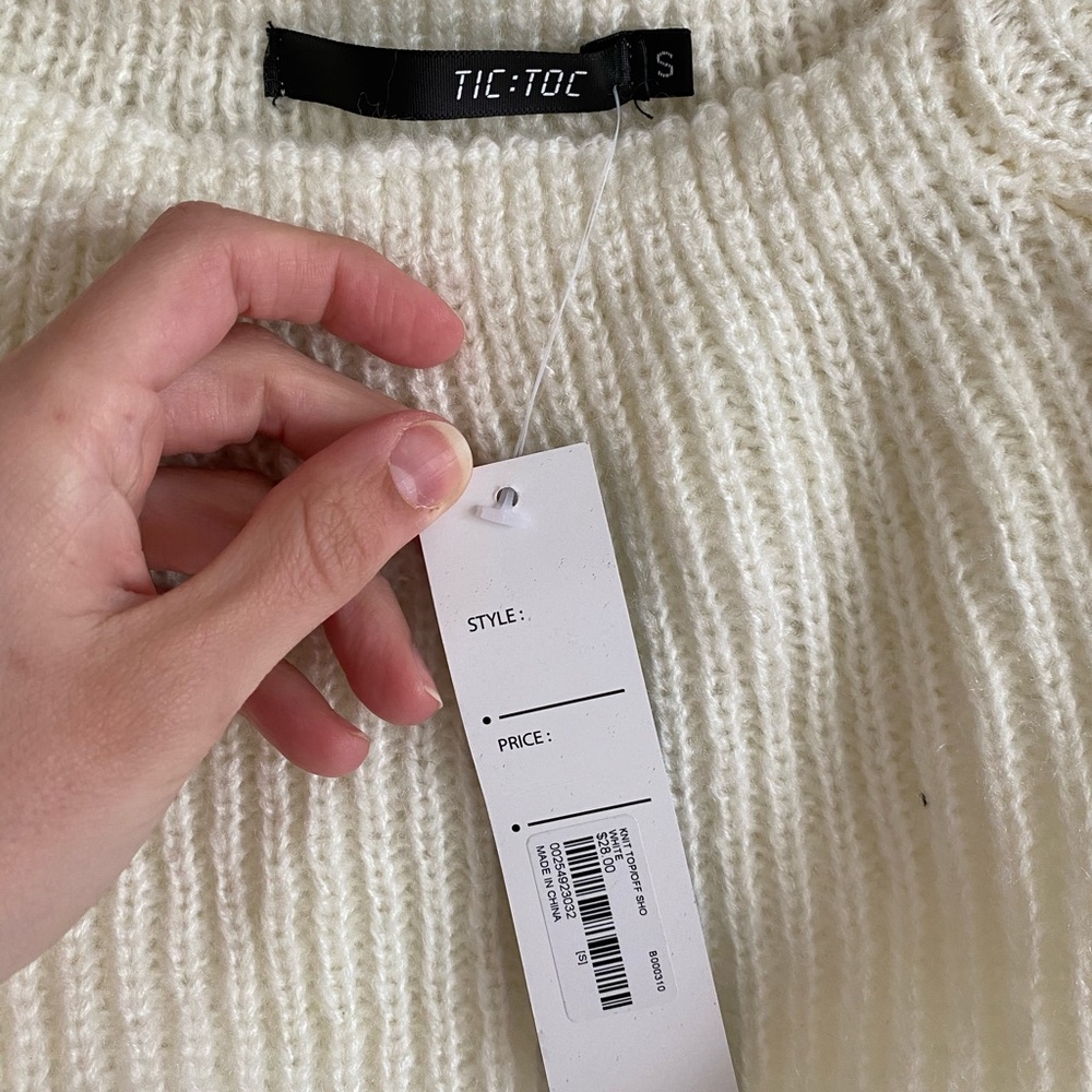 Crop Sweater - Picture 4 of 6
